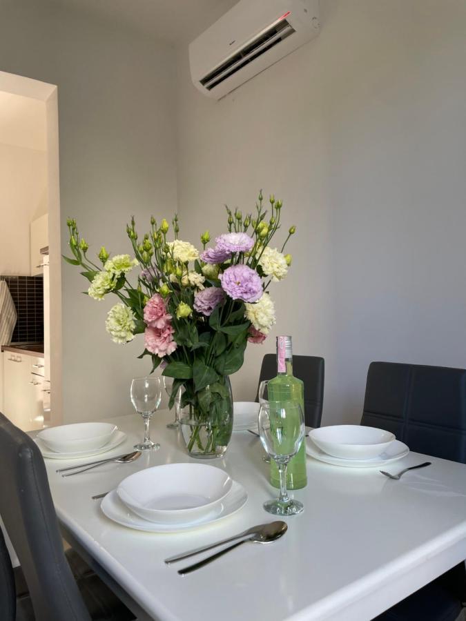 Kaštela Seaside Apartments מראה חיצוני תמונה